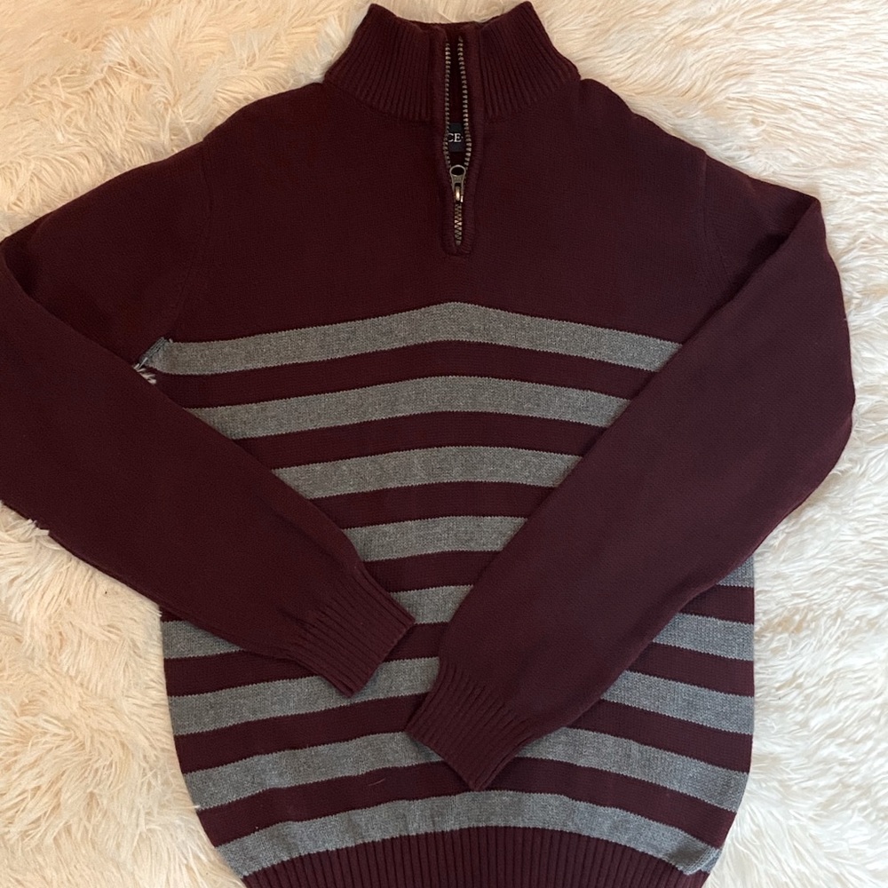 🖤Big boys Children’s Place Sweater🖤